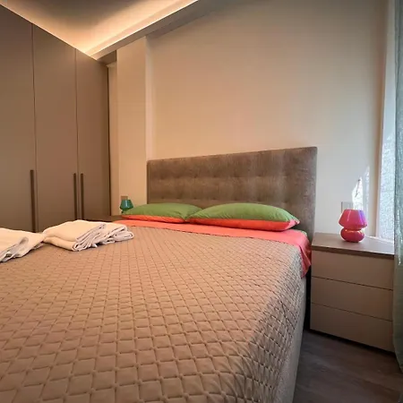 Welcome Riviera-mazzini 30 Ristrutturato Aprile 2025- Bagno E Arredamenti Nuovi- Centralissimo A 100 M Dalle Spiaggie - Vicinissimo A Ristoranti Bar Supermercati La Scelta Ideale Per Un Perfetto Parcheggio A 15 Euro Al Giorno, Da Prenotare Apartment Rapallo